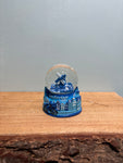 Sneeuwbol ( delfts blauwe molen)