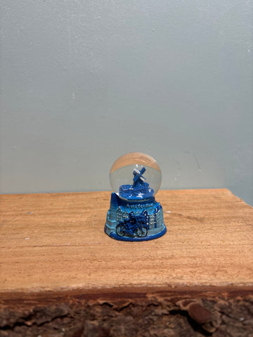 Sneeuwbol ( klein delfts blauwe molen)